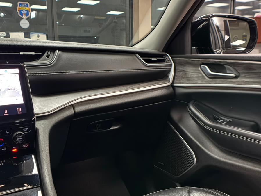 2022 Jeep Grand Cherokee Limited 4x4, available for sale in Massapequa Park, New York | Power Motors East. Massapequa Park, New York 2022 Jeep Grand Cherokee Limited 4x4, available for sale in Massapequa Park, New York | Power Motors East. Massapequa Park, New York