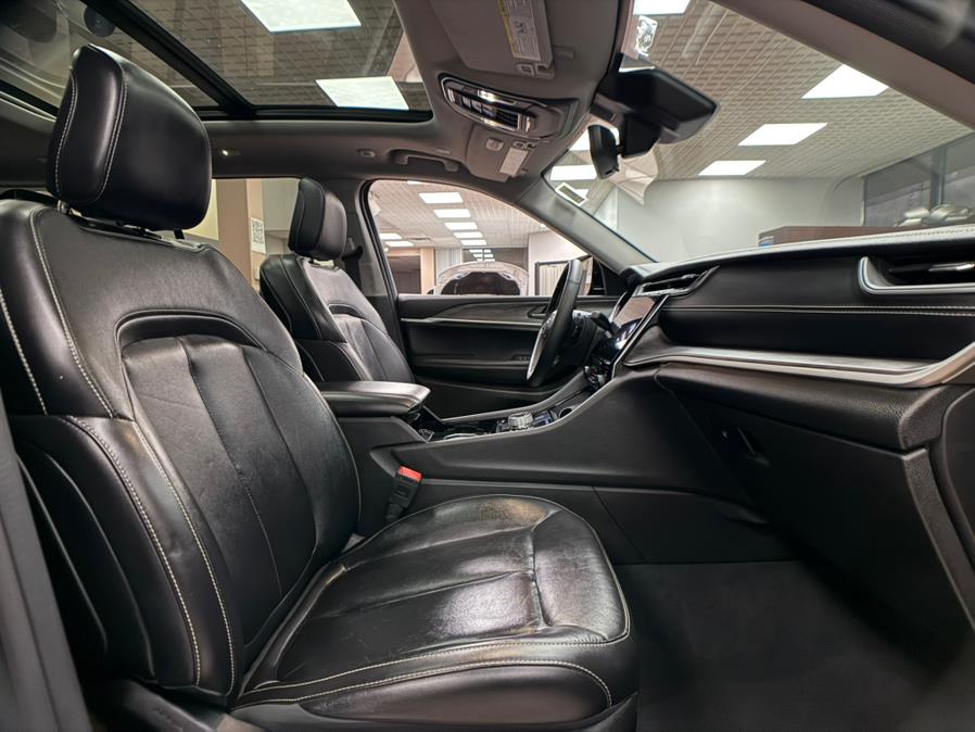 2022 Jeep Grand Cherokee Limited 4x4, available for sale in Massapequa Park, New York | Power Motors East. Massapequa Park, New York 2022 Jeep Grand Cherokee Limited 4x4, available for sale in Massapequa Park, New York | Power Motors East. Massapequa Park, New York
