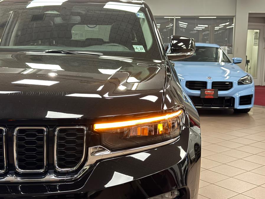 2022 Jeep Grand Cherokee Limited 4x4, available for sale in Massapequa Park, New York | Power Motors East. Massapequa Park, New York 2022 Jeep Grand Cherokee Limited 4x4, available for sale in Massapequa Park, New York | Power Motors East. Massapequa Park, New York