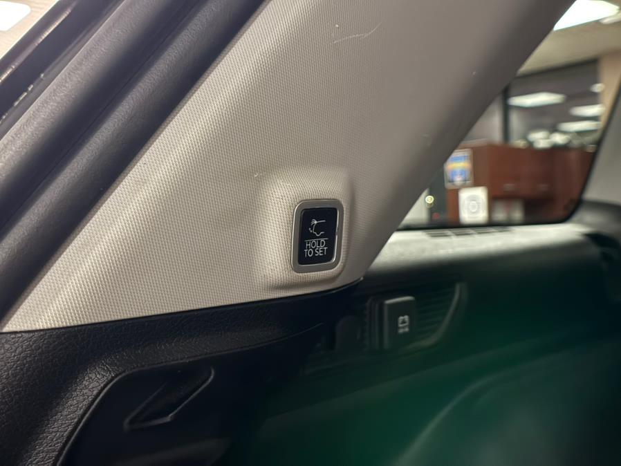 2022 Jeep Grand Cherokee Limited 4x4, available for sale in Massapequa Park, New York | Power Motors East. Massapequa Park, New York 2022 Jeep Grand Cherokee Limited 4x4, available for sale in Massapequa Park, New York | Power Motors East. Massapequa Park, New York