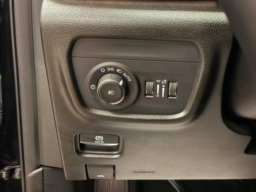 2022 Jeep Grand Cherokee Limited 4x4, available for sale in Massapequa Park, New York | Power Motors East. Massapequa Park, New York 2022 Jeep Grand Cherokee Limited 4x4, available for sale in Massapequa Park, New York | Power Motors East. Massapequa Park, New York