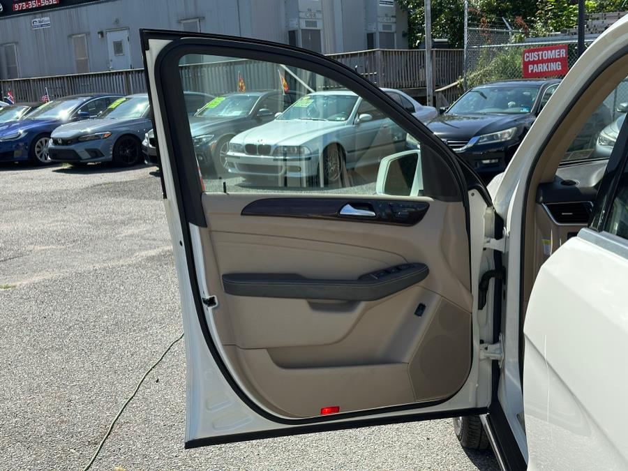2012 Mercedes-Benz M-Class 4MATIC 4dr ML 350, available for sale in Irvington , New Jersey | Auto Haus of Irvington Corp. Irvington , New Jersey 2012 Mercedes-Benz M-Class 4MATIC 4dr ML 350, available for sale in Irvington , New Jersey | Auto Haus of Irvington Corp. Irvington , New Jersey