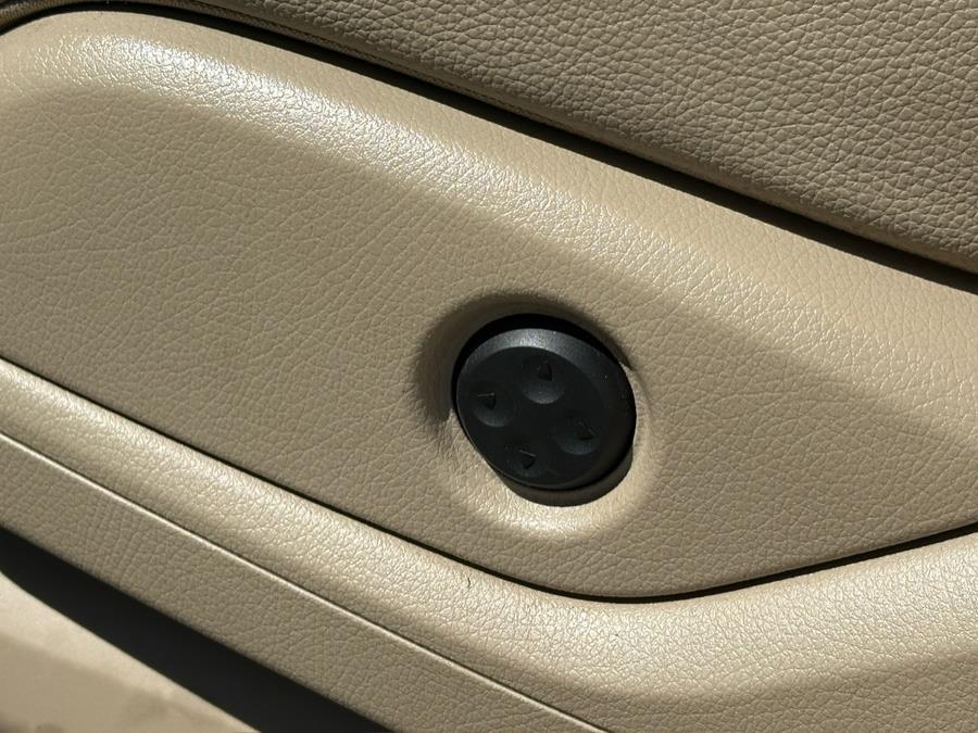 2012 Mercedes-Benz M-Class 4MATIC 4dr ML 350, available for sale in Irvington , New Jersey | Auto Haus of Irvington Corp. Irvington , New Jersey 2012 Mercedes-Benz M-Class 4MATIC 4dr ML 350, available for sale in Irvington , New Jersey | Auto Haus of Irvington Corp. Irvington , New Jersey