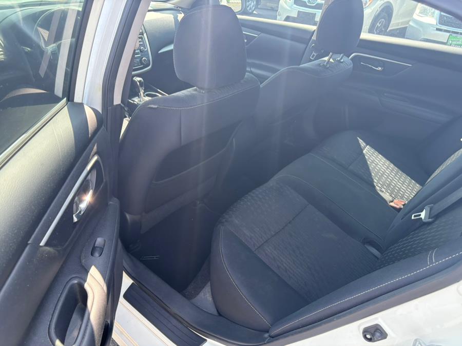 2018 Nissan Altima 2.5 SR Sedan, available for sale in East Windsor, Connecticut | CT Car Co LLC. East Windsor, Connecticut 2018 Nissan Altima 2.5 SR Sedan, available for sale in East Windsor, Connecticut | CT Car Co LLC. East Windsor, Connecticut