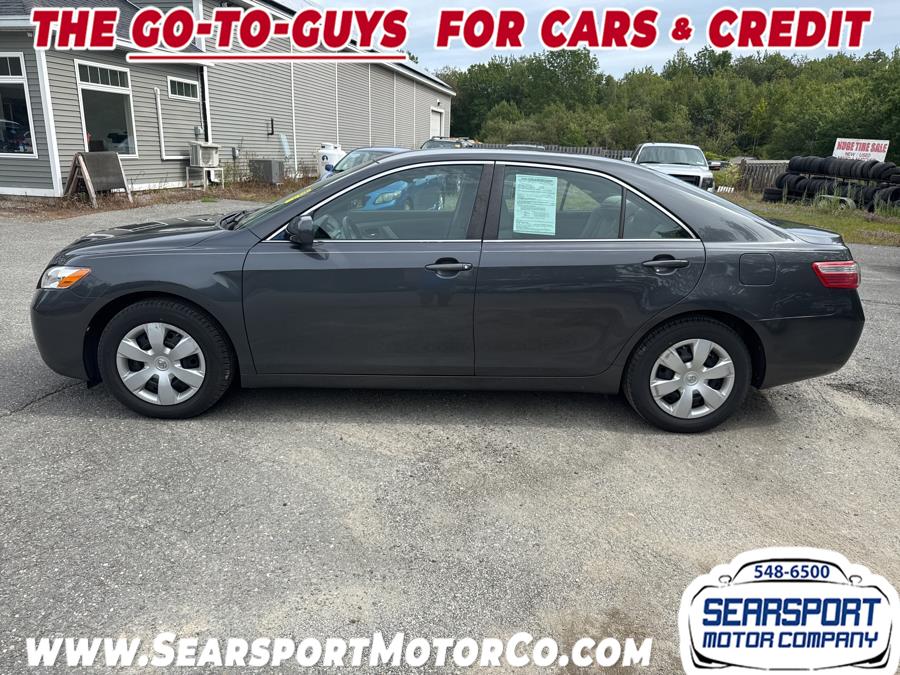 2009 Toyota Camry SE photo 4