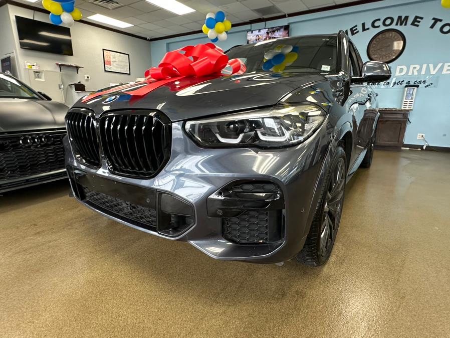 2022 BMW X5 sDrive40i Sports Activity Vehicle, available for sale in Inwood, New York | 5 Towns Drive. Inwood, New York 2022 BMW X5 sDrive40i Sports Activity Vehicle, available for sale in Inwood, New York | 5 Towns Drive. Inwood, New York