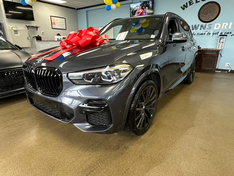 2022 BMW X5 sDrive40i Sports Activity Vehicle, available for sale in Inwood, New York | 5 Towns Drive. Inwood, New York 2022 BMW X5 sDrive40i Sports Activity Vehicle, available for sale in Inwood, New York | 5 Towns Drive. Inwood, New York