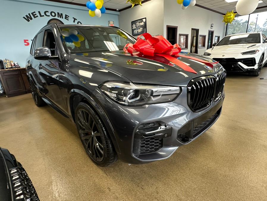 2022 BMW X5 sDrive40i Sports Activity Vehicle, available for sale in Inwood, New York | 5 Towns Drive. Inwood, New York 2022 BMW X5 sDrive40i Sports Activity Vehicle, available for sale in Inwood, New York | 5 Towns Drive. Inwood, New York