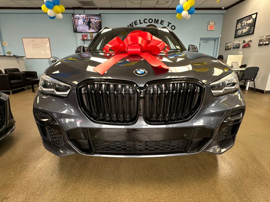 2022 BMW X5 sDrive40i Sports Activity Vehicle, available for sale in Inwood, New York | 5 Towns Drive. Inwood, New York 2022 BMW X5 sDrive40i Sports Activity Vehicle, available for sale in Inwood, New York | 5 Towns Drive. Inwood, New York