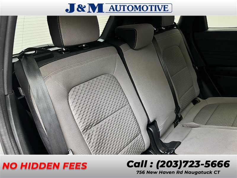 2022 Ford Escape SE, available for sale in Naugatuck, Connecticut | J&M Automotive Sls&Svc LLC. Naugatuck, Connecticut 2022 Ford Escape SE, available for sale in Naugatuck, Connecticut | J&M Automotive Sls&Svc LLC. Naugatuck, Connecticut