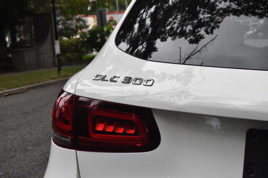 2022 Mercedes-benz Glc GLC 300 4dr SUV, available for sale in Great Neck, New York | Camy Cars. Great Neck, New York 2022 Mercedes-benz Glc GLC 300 4dr SUV, available for sale in Great Neck, New York | Camy Cars. Great Neck, New York