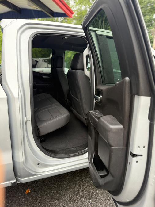 2020 Chevrolet Silverado 1500 4WD Double Cab 147" LT, available for sale in Windsor Locks, Connecticut | JANNA MOTORS LLC. Windsor Locks, Connecticut 2020 Chevrolet Silverado 1500 4WD Double Cab 147" LT, available for sale in Windsor Locks, Connecticut | JANNA MOTORS LLC. Windsor Locks, Connecticut