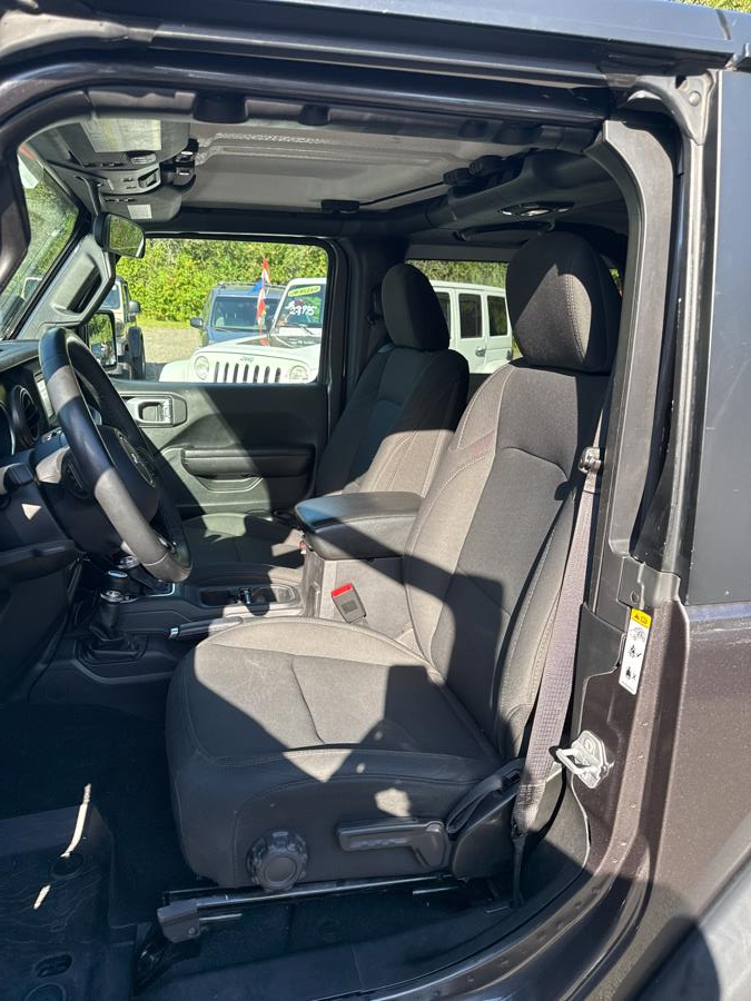 2018 Jeep Wrangler Sport S 4x4, available for sale in Branford, Connecticut | Al Mac Motors 2. Branford, Connecticut 2018 Jeep Wrangler Sport S 4x4, available for sale in Branford, Connecticut | Al Mac Motors 2. Branford, Connecticut
