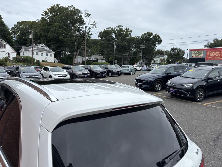2018 Mercedes-Benz GLC GLC 300 4MATIC SUV, available for sale in Waterbury, Connecticut | National Auto Brokers, Inc.. Waterbury, Connecticut 2018 Mercedes-Benz GLC GLC 300 4MATIC SUV, available for sale in Waterbury, Connecticut | National Auto Brokers, Inc.. Waterbury, Connecticut