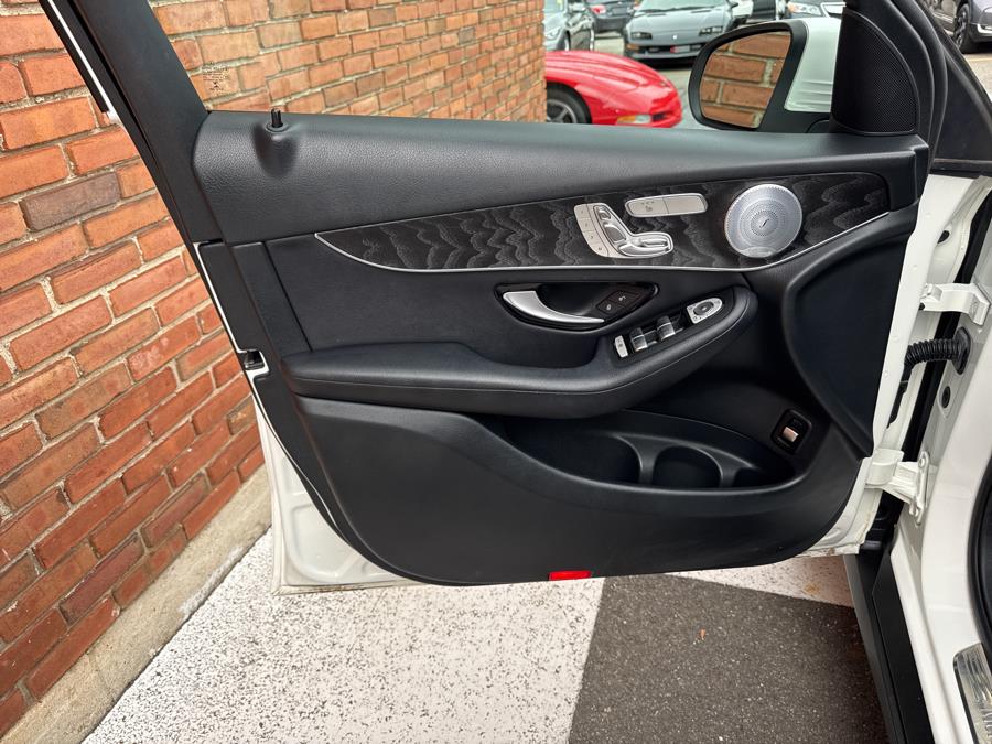 2018 Mercedes-Benz GLC GLC 300 4MATIC SUV, available for sale in Waterbury, Connecticut | National Auto Brokers, Inc.. Waterbury, Connecticut 2018 Mercedes-Benz GLC GLC 300 4MATIC SUV, available for sale in Waterbury, Connecticut | National Auto Brokers, Inc.. Waterbury, Connecticut