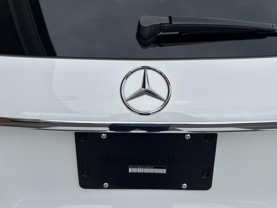 2018 Mercedes-Benz GLC GLC 300 4MATIC SUV, available for sale in Waterbury, Connecticut | National Auto Brokers, Inc.. Waterbury, Connecticut 2018 Mercedes-Benz GLC GLC 300 4MATIC SUV, available for sale in Waterbury, Connecticut | National Auto Brokers, Inc.. Waterbury, Connecticut