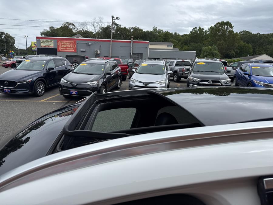 2018 Mercedes-Benz GLC GLC 300 4MATIC SUV, available for sale in Waterbury, Connecticut | National Auto Brokers, Inc.. Waterbury, Connecticut 2018 Mercedes-Benz GLC GLC 300 4MATIC SUV, available for sale in Waterbury, Connecticut | National Auto Brokers, Inc.. Waterbury, Connecticut