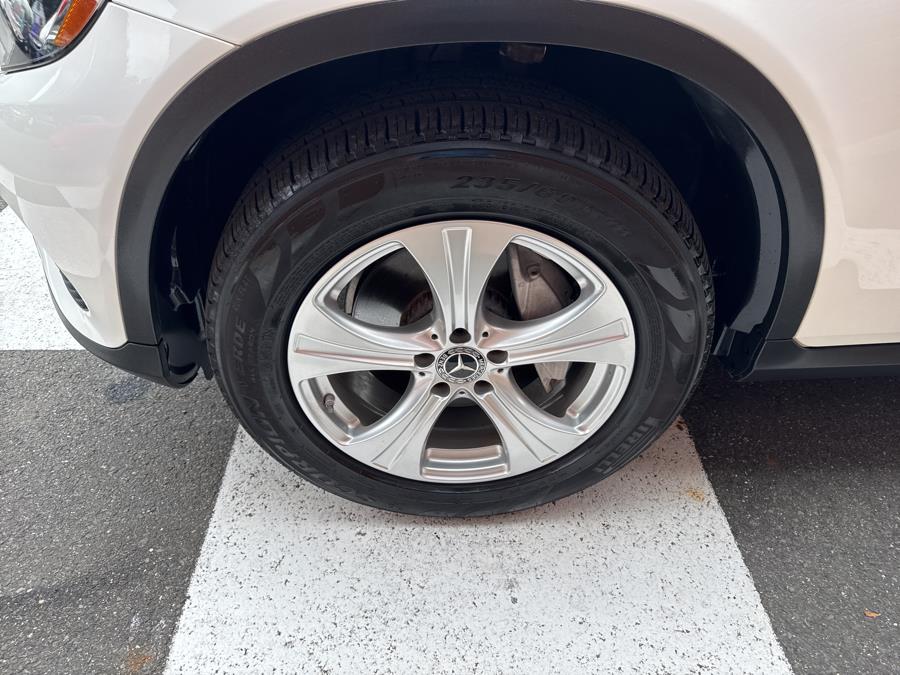 2018 Mercedes-Benz GLC GLC 300 4MATIC SUV, available for sale in Waterbury, Connecticut | National Auto Brokers, Inc.. Waterbury, Connecticut 2018 Mercedes-Benz GLC GLC 300 4MATIC SUV, available for sale in Waterbury, Connecticut | National Auto Brokers, Inc.. Waterbury, Connecticut