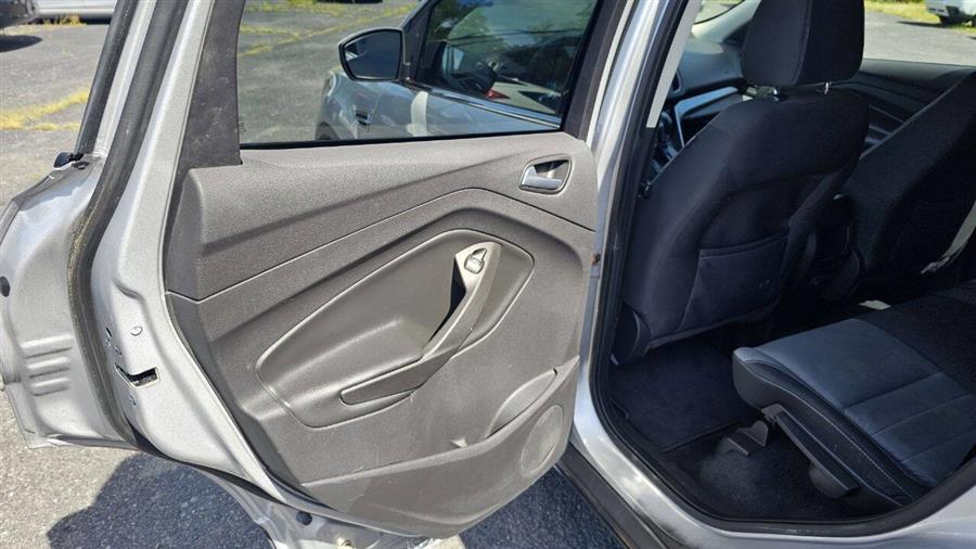 2014 Ford Escape SE AWD 4dr SUV, available for sale in Wolcott, New York | Auto Hunter CNY. Wolcott, New York 2014 Ford Escape SE AWD 4dr SUV, available for sale in Wolcott, New York | Auto Hunter CNY. Wolcott, New York