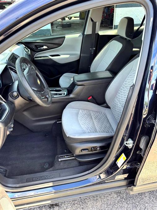 2020 Chevrolet Equinox LS Sport Utility 4D, available for sale in Wolcott, New York | Auto Hunter CNY. Wolcott, New York 2020 Chevrolet Equinox LS Sport Utility 4D, available for sale in Wolcott, New York | Auto Hunter CNY. Wolcott, New York