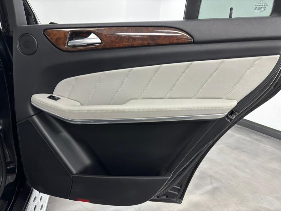 2015 Mercedes-Benz GL-Class 4MATIC 4dr GL550, available for sale in Elizabeth, New Jersey | Dream Auto Group. Elizabeth, New Jersey 2015 Mercedes-Benz GL-Class 4MATIC 4dr GL550, available for sale in Elizabeth, New Jersey | Dream Auto Group. Elizabeth, New Jersey
