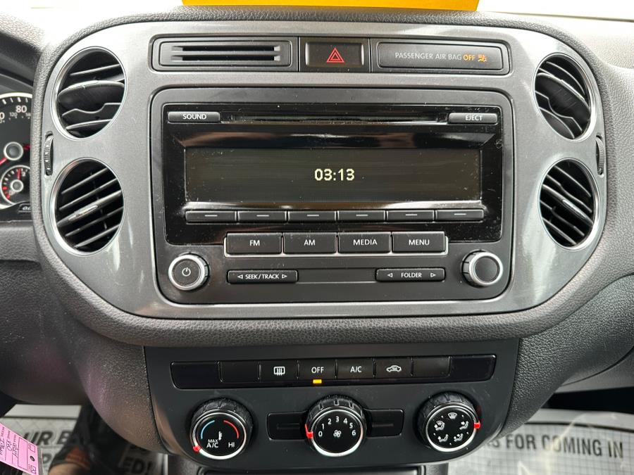 2014 Volkswagen Tiguan 4MOTION 4dr Auto SE, available for sale in Madbury, New Hampshire | AWD Auto Outlet. Madbury, New Hampshire 2014 Volkswagen Tiguan 4MOTION 4dr Auto SE, available for sale in Madbury, New Hampshire | AWD Auto Outlet. Madbury, New Hampshire