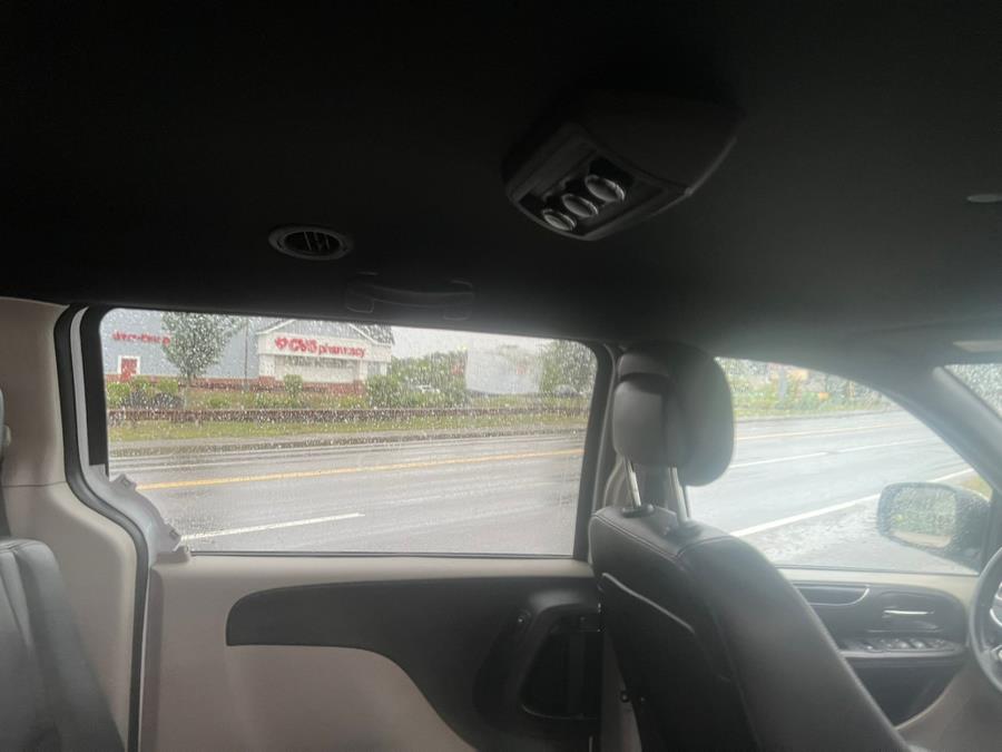 2018 Dodge Grand Caravan SXT Wagon, available for sale in Raynham, Massachusetts | J & A Auto Center. Raynham, Massachusetts 2018 Dodge Grand Caravan SXT Wagon, available for sale in Raynham, Massachusetts | J & A Auto Center. Raynham, Massachusetts