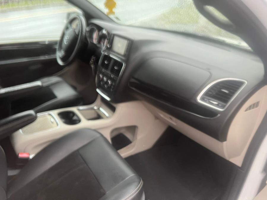 2018 Dodge Grand Caravan SXT Wagon, available for sale in Raynham, Massachusetts | J & A Auto Center. Raynham, Massachusetts 2018 Dodge Grand Caravan SXT Wagon, available for sale in Raynham, Massachusetts | J & A Auto Center. Raynham, Massachusetts