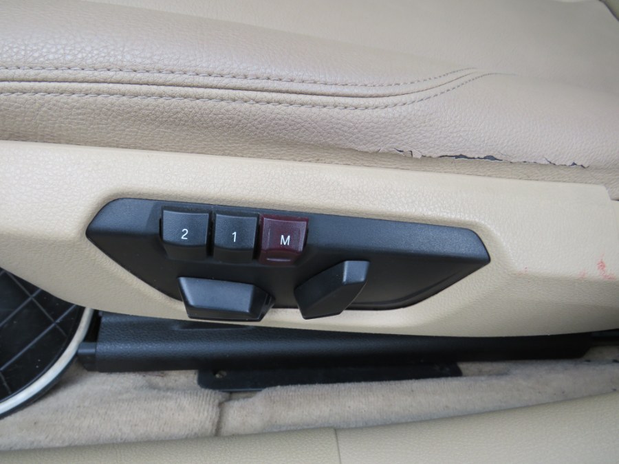 2013 BMW 3 Series 4dr Sdn 328i xDrive AWD SULEV, available for sale in Middle Village, New York | Road Masters II INC. Middle Village, New York 2013 BMW 3 Series 4dr Sdn 328i xDrive AWD SULEV, available for sale in Middle Village, New York | Road Masters II INC. Middle Village, New York