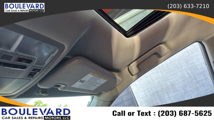2017 Toyota Highlander XLE Sport Utility 4D, available for sale in New Haven, Connecticut | Boulevard Motors LLC. New Haven, Connecticut 2017 Toyota Highlander XLE Sport Utility 4D, available for sale in New Haven, Connecticut | Boulevard Motors LLC. New Haven, Connecticut