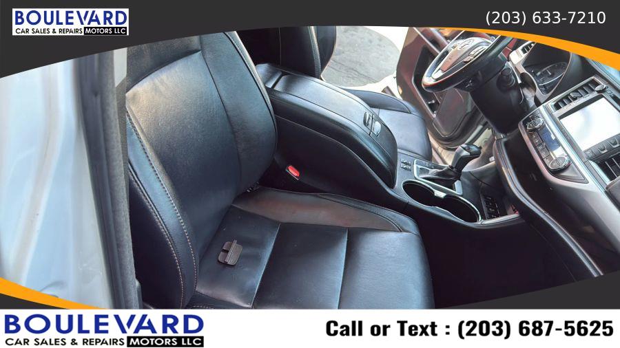 2017 Toyota Highlander XLE Sport Utility 4D, available for sale in New Haven, Connecticut | Boulevard Motors LLC. New Haven, Connecticut 2017 Toyota Highlander XLE Sport Utility 4D, available for sale in New Haven, Connecticut | Boulevard Motors LLC. New Haven, Connecticut