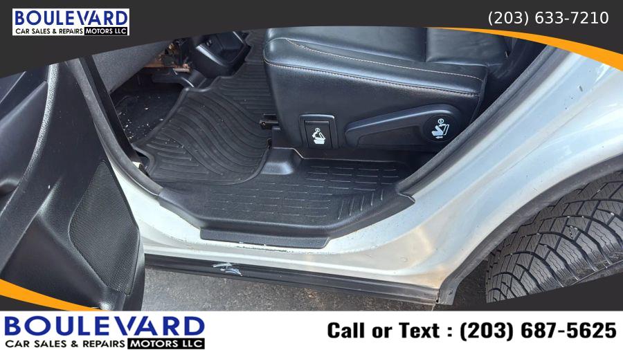 2017 Toyota Highlander XLE Sport Utility 4D, available for sale in New Haven, Connecticut | Boulevard Motors LLC. New Haven, Connecticut 2017 Toyota Highlander XLE Sport Utility 4D, available for sale in New Haven, Connecticut | Boulevard Motors LLC. New Haven, Connecticut