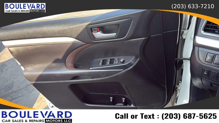 2017 Toyota Highlander XLE Sport Utility 4D, available for sale in New Haven, Connecticut | Boulevard Motors LLC. New Haven, Connecticut 2017 Toyota Highlander XLE Sport Utility 4D, available for sale in New Haven, Connecticut | Boulevard Motors LLC. New Haven, Connecticut