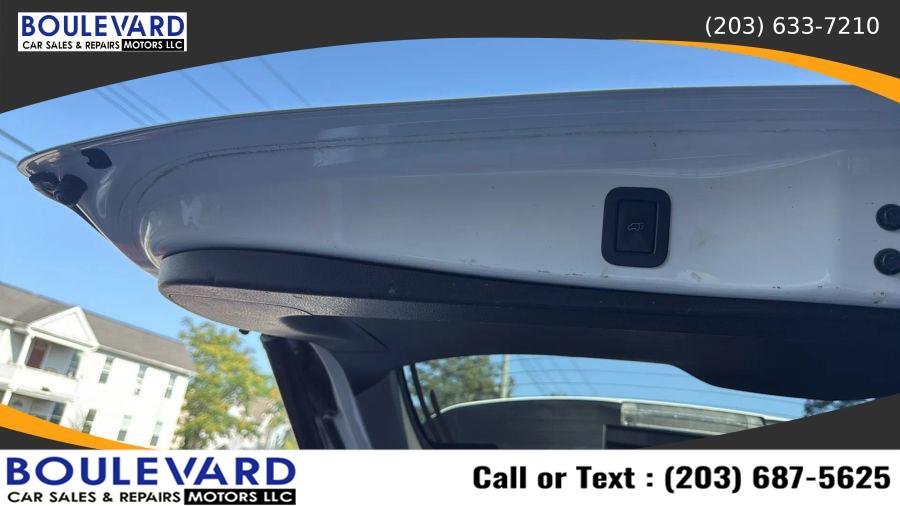 2017 Toyota Highlander XLE Sport Utility 4D, available for sale in New Haven, Connecticut | Boulevard Motors LLC. New Haven, Connecticut 2017 Toyota Highlander XLE Sport Utility 4D, available for sale in New Haven, Connecticut | Boulevard Motors LLC. New Haven, Connecticut