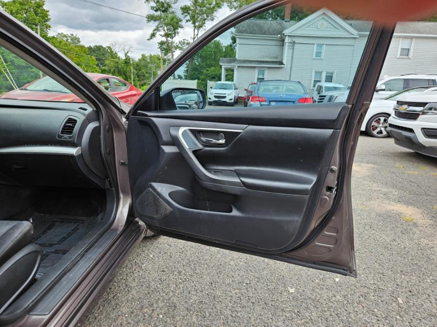 2017 Nissan Altima 2.5 SV Sedan, available for sale in East Windsor, Connecticut | Toro Auto. East Windsor, Connecticut 2017 Nissan Altima 2.5 SV Sedan, available for sale in East Windsor, Connecticut | Toro Auto. East Windsor, Connecticut