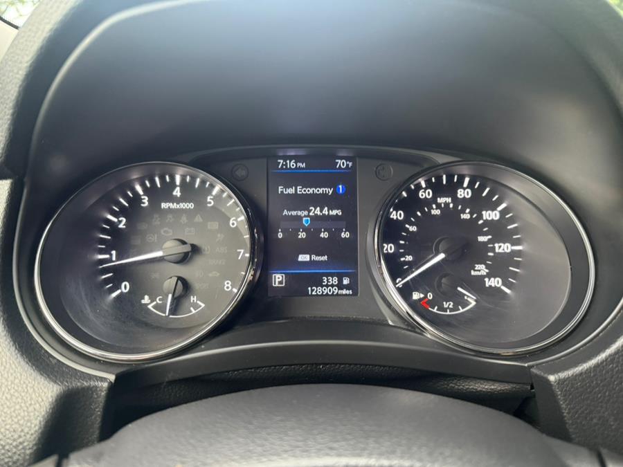 2018 Nissan Rogue AWD SV, available for sale in Philadelphia, Pennsylvania | Eugen's Auto Sales & Repairs. Philadelphia, Pennsylvania 2018 Nissan Rogue AWD SV, available for sale in Philadelphia, Pennsylvania | Eugen's Auto Sales & Repairs. Philadelphia, Pennsylvania