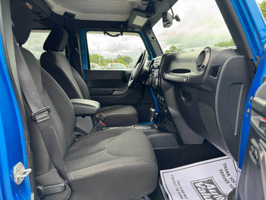 2015 Jeep Wrangler Unlimited 4WD 4dr Sport, available for sale in Ortonville, Michigan | Marsh Auto Sales LLC. Ortonville, Michigan 2015 Jeep Wrangler Unlimited 4WD 4dr Sport, available for sale in Ortonville, Michigan | Marsh Auto Sales LLC. Ortonville, Michigan