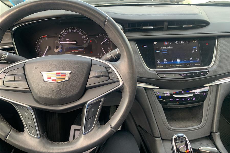 2017 Cadillac XT5 AWD 4dr Premium Luxury, available for sale in Lindenhurst, New York | Power Motor Group. Lindenhurst, New York 2017 Cadillac XT5 AWD 4dr Premium Luxury, available for sale in Lindenhurst, New York | Power Motor Group. Lindenhurst, New York