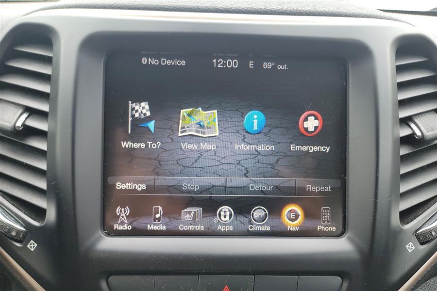 2014 Jeep Cherokee 4WD 4dr Limited, available for sale in Lindenhurst, New York | Power Motor Group. Lindenhurst, New York 2014 Jeep Cherokee 4WD 4dr Limited, available for sale in Lindenhurst, New York | Power Motor Group. Lindenhurst, New York