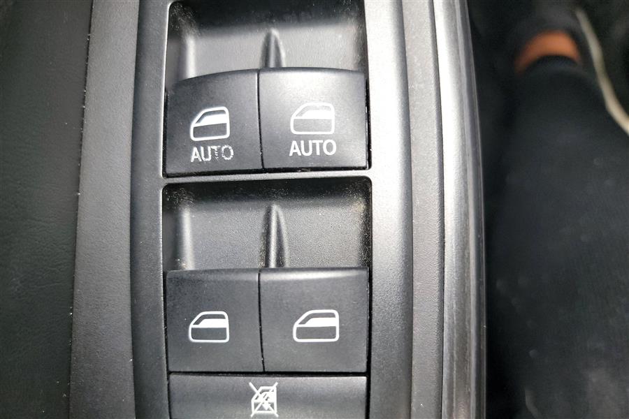 2014 Jeep Cherokee 4WD 4dr Limited, available for sale in Lindenhurst, New York | Power Motor Group. Lindenhurst, New York 2014 Jeep Cherokee 4WD 4dr Limited, available for sale in Lindenhurst, New York | Power Motor Group. Lindenhurst, New York