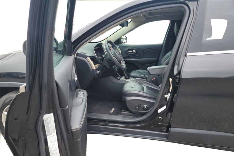 2014 Jeep Cherokee 4WD 4dr Limited, available for sale in Lindenhurst, New York | Power Motor Group. Lindenhurst, New York 2014 Jeep Cherokee 4WD 4dr Limited, available for sale in Lindenhurst, New York | Power Motor Group. Lindenhurst, New York