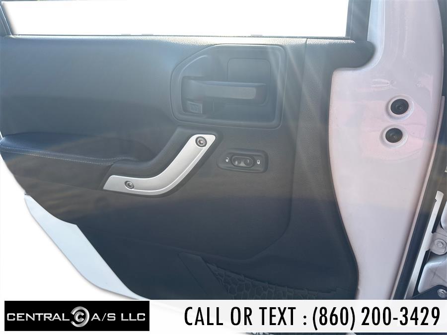 2016 Jeep Wrangler Unlimited 4WD 4dr Rubicon Hard Rock, available for sale in East Windsor, Connecticut | Central A/S LLC. East Windsor, Connecticut 2016 Jeep Wrangler Unlimited 4WD 4dr Rubicon Hard Rock, available for sale in East Windsor, Connecticut | Central A/S LLC. East Windsor, Connecticut
