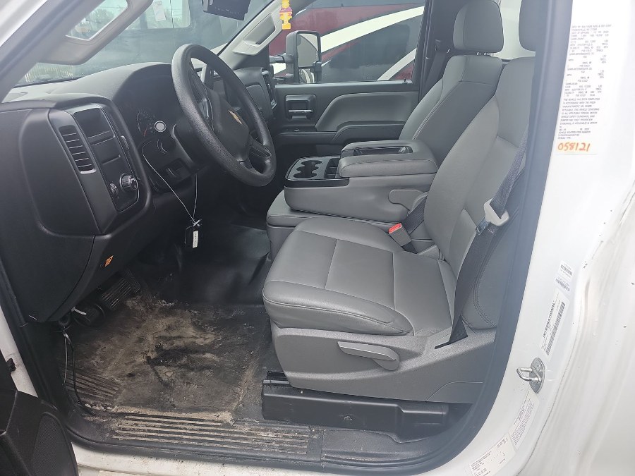 2021 Chevrolet Silverado MD 4500 LT 20FT DRY BOX WORK TRUCK + HUGE LIFT GATE + NO CDL, available for sale in South Amboy, New Jersey | NJ Truck Spot. South Amboy, New Jersey 2021 Chevrolet Silverado MD 4500 LT 20FT DRY BOX WORK TRUCK + HUGE LIFT GATE + NO CDL, available for sale in South Amboy, New Jersey | NJ Truck Spot. South Amboy, New Jersey
