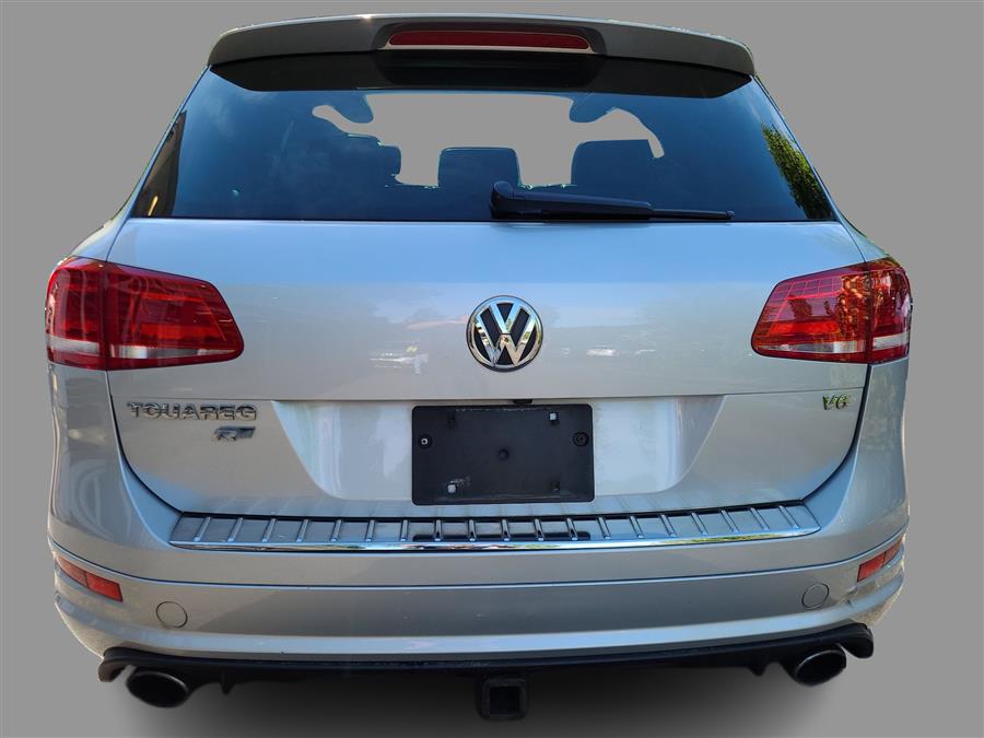 2014 Volkswagen Touareg 4dr 3.6L R-Line, available for sale in Canton, Connecticut | Lava Motors. Canton, Connecticut 2014 Volkswagen Touareg 4dr 3.6L R-Line, available for sale in Canton, Connecticut | Lava Motors. Canton, Connecticut