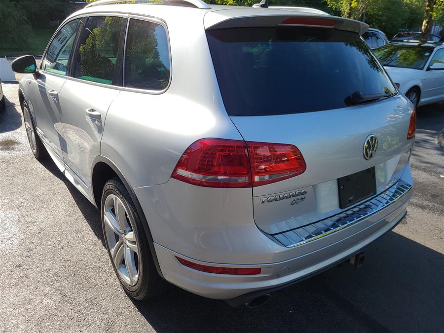 2014 Volkswagen Touareg 4dr 3.6L R-Line, available for sale in Canton, Connecticut | Lava Motors. Canton, Connecticut 2014 Volkswagen Touareg 4dr 3.6L R-Line, available for sale in Canton, Connecticut | Lava Motors. Canton, Connecticut