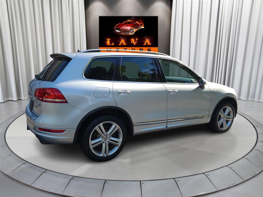 2014 Volkswagen Touareg 4dr 3.6L R-Line, available for sale in Canton, Connecticut | Lava Motors. Canton, Connecticut 2014 Volkswagen Touareg 4dr 3.6L R-Line, available for sale in Canton, Connecticut | Lava Motors. Canton, Connecticut