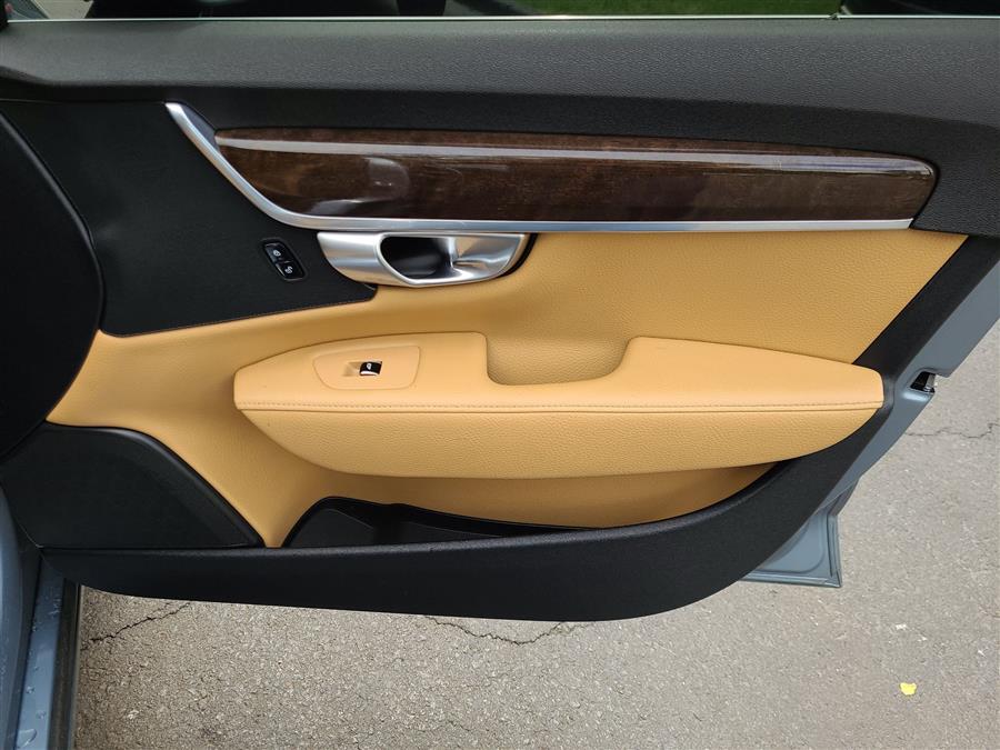 2018 Volvo S90 T5 AWD Momentum, available for sale in Canton, Connecticut | Lava Motors. Canton, Connecticut 2018 Volvo S90 T5 AWD Momentum, available for sale in Canton, Connecticut | Lava Motors. Canton, Connecticut