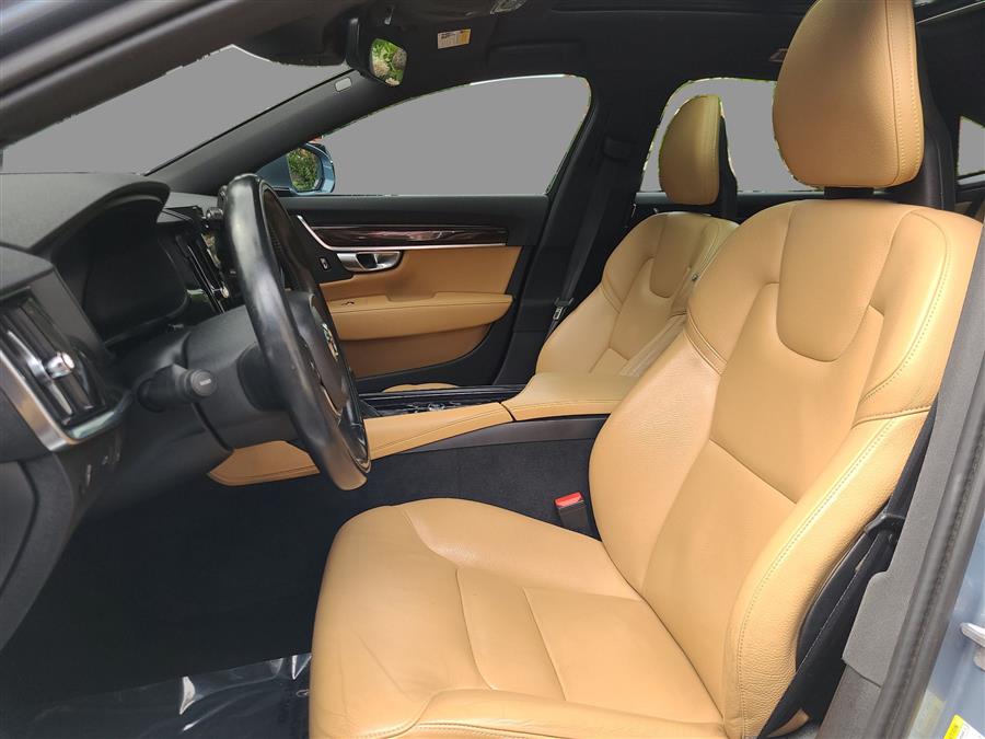 2018 Volvo S90 T5 AWD Momentum, available for sale in Canton, Connecticut | Lava Motors. Canton, Connecticut 2018 Volvo S90 T5 AWD Momentum, available for sale in Canton, Connecticut | Lava Motors. Canton, Connecticut