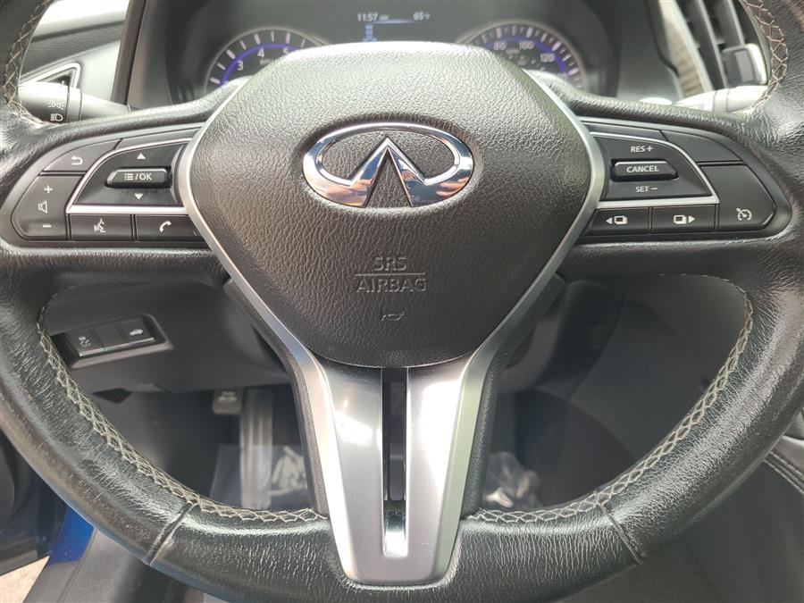 2017 Infiniti Q60 3.0t Premium photo 19
