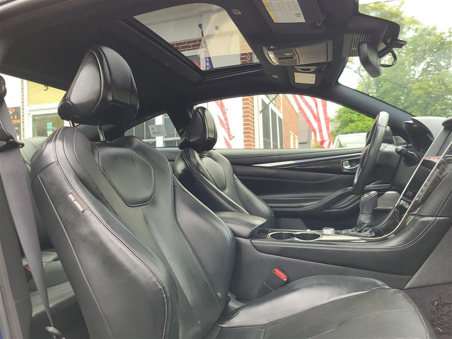 2017 Infiniti Q60 3.0t Premium photo 25